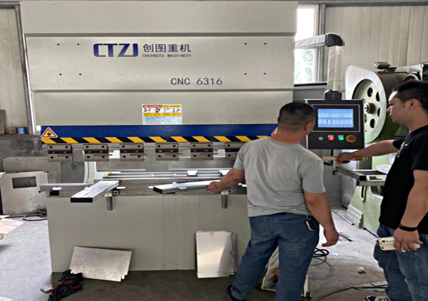 小型数控折弯机